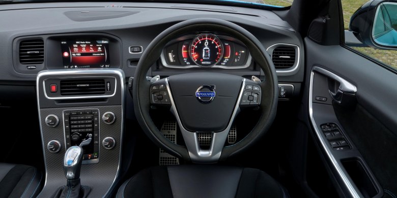 Volvo v60 polestar 2015
