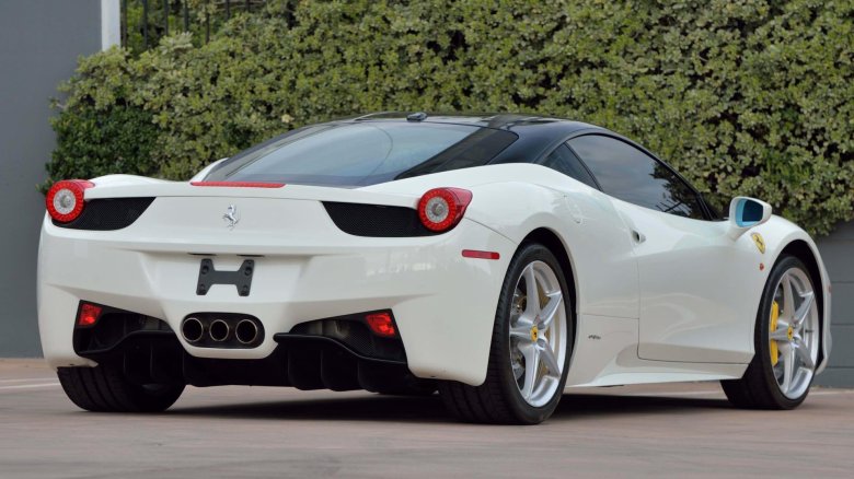 Ferrari 458 italia зад