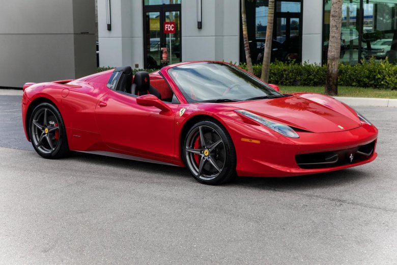 Феррари 458 спайдер