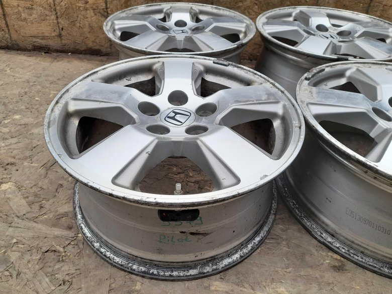 Диск колесный литой