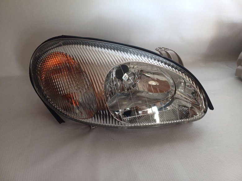 Фара правая chevrolet lanos