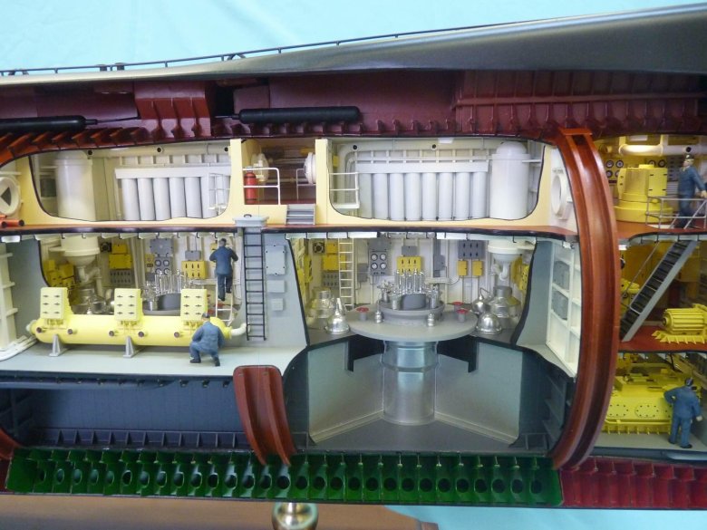 Модель атомной подводной лодки 667-а навага