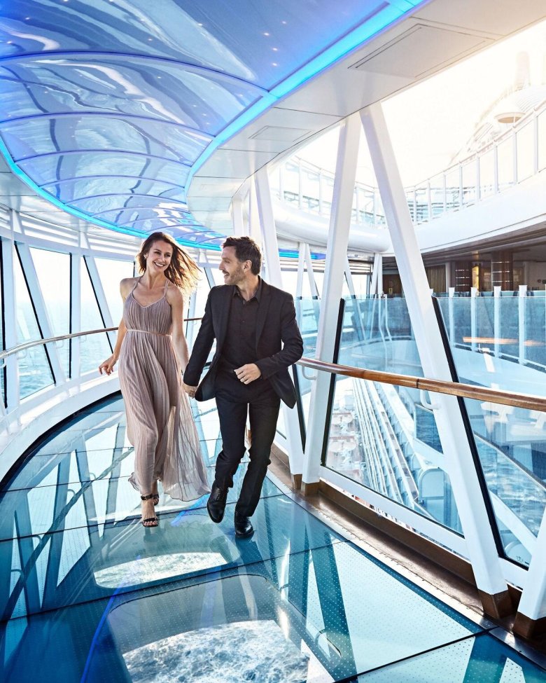 Круизный лайнер люди