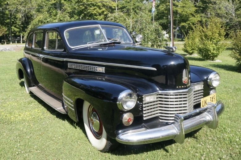 Cadillac fleetwood 75 limousine