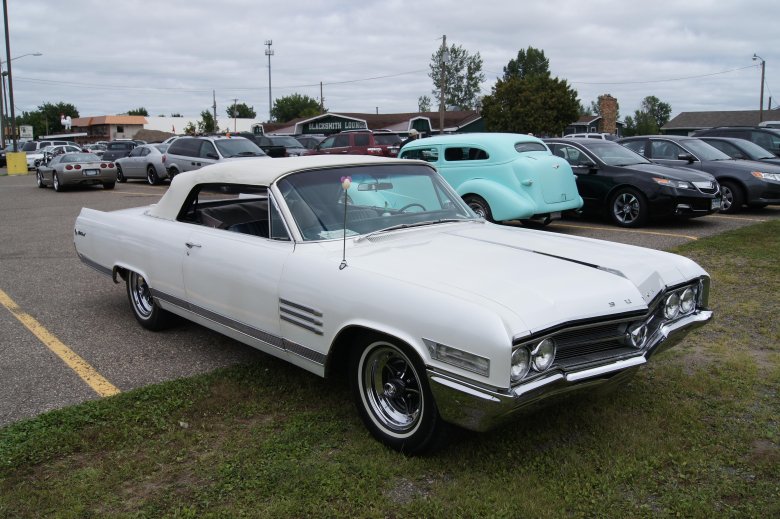 Buick wildcat 1966