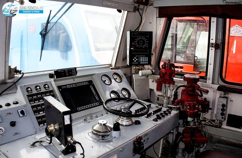 2 эс 6 кабина машиниста