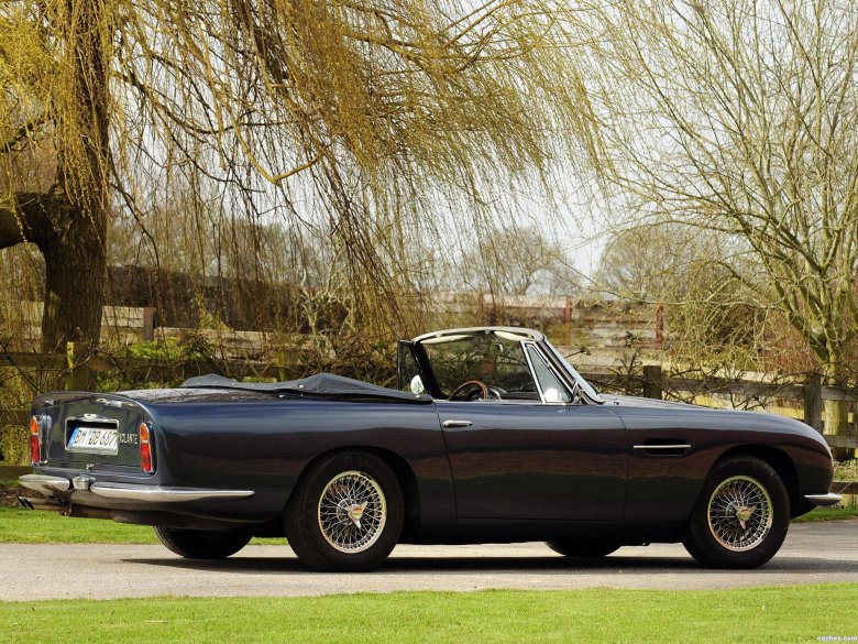 Aston martin db6 volante