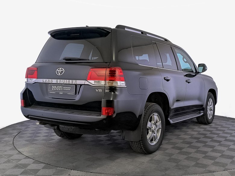 Toyota land cruiser 200 2019