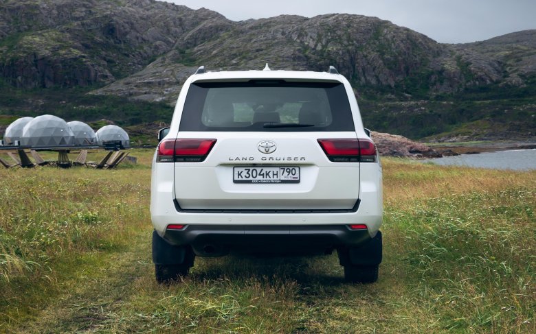 Тойота ленд крузер 300