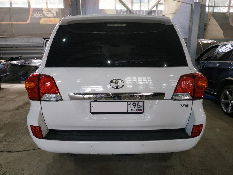 Toyota land cruiser 200 series