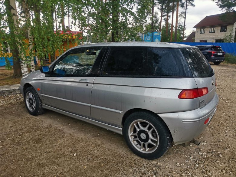 Альфа ромео 1998