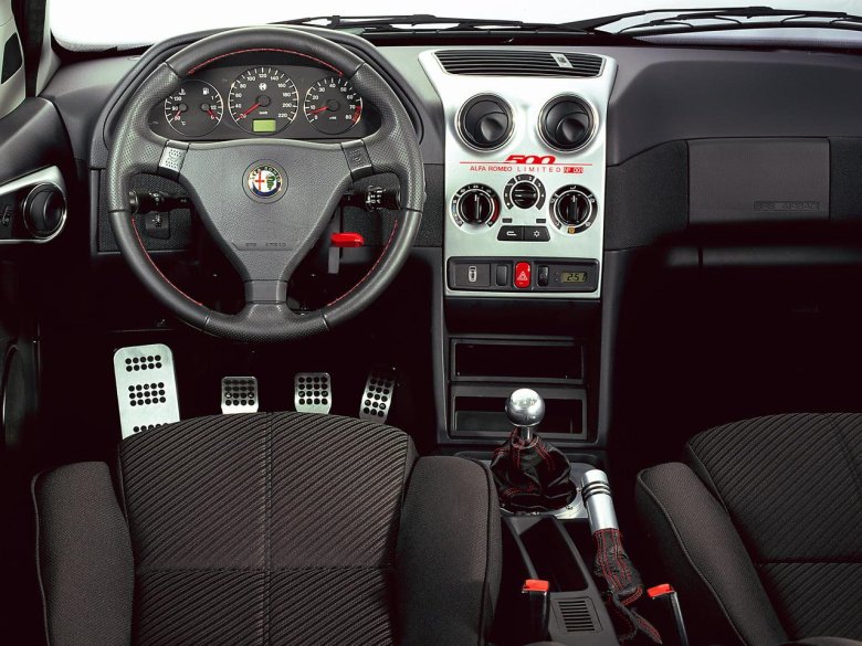 Alfa romeo 146 салон