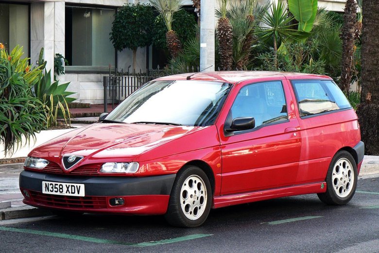 Alfa romeo 145 модель