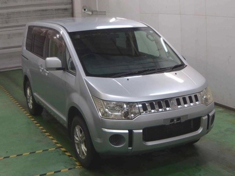 Mitsubishi delica d5 2021