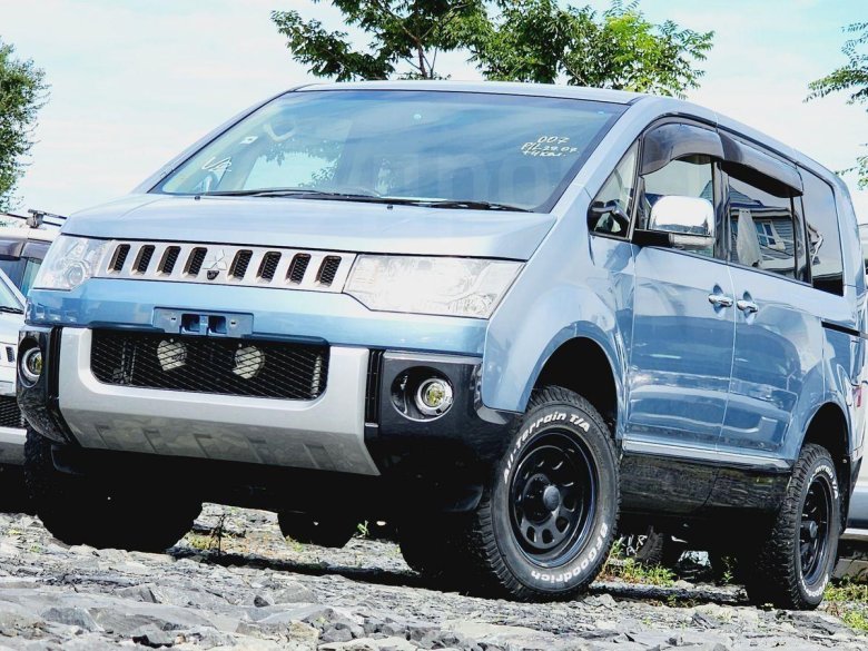 Mitsubishi delica l 400