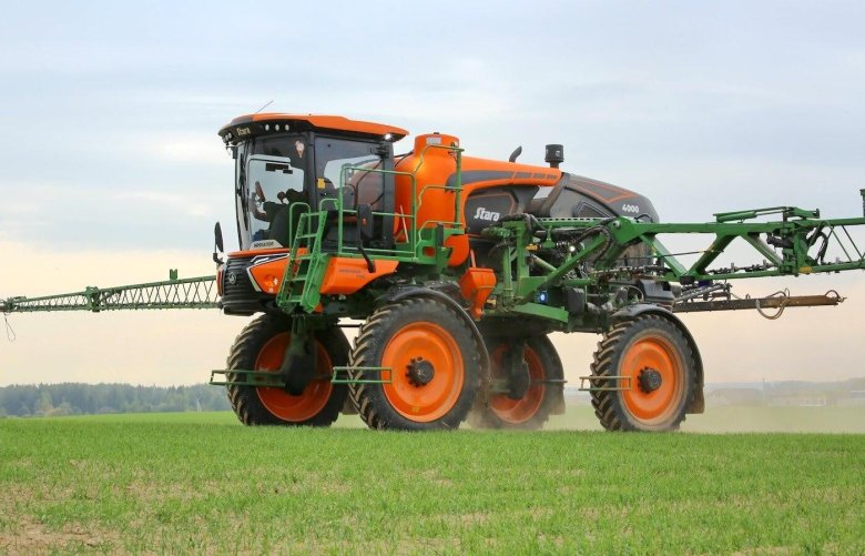 Самоходный опрыскиватель imperador 4000