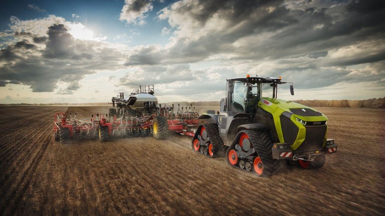 Трактор claas xerion