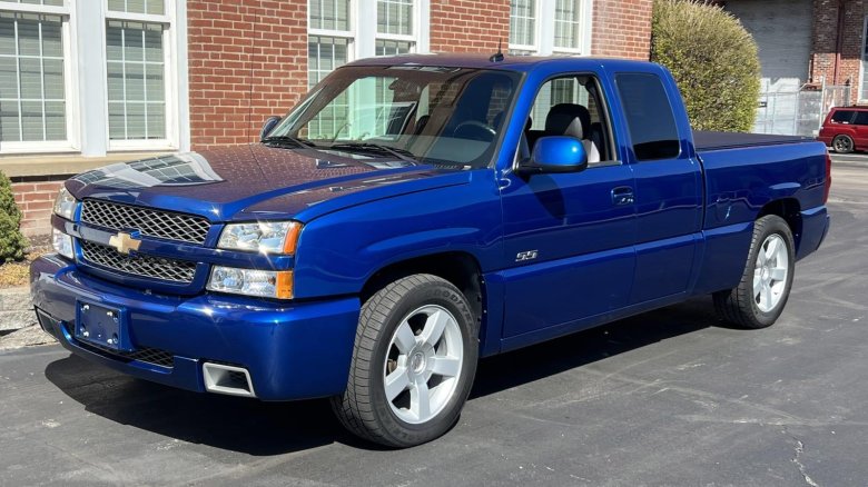 Chevrolet silverado ss 2002