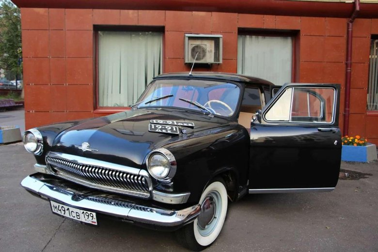 Чёрная молния машина газ-21