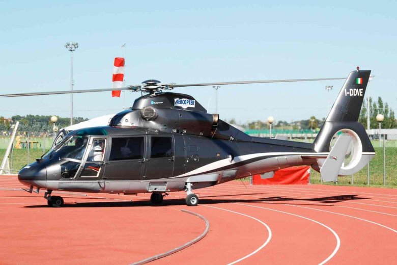 Airbus helicopters as365 dauphin