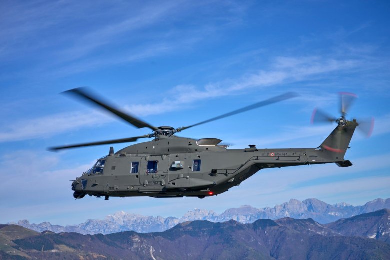 Nh90 tth (tactical transport helicopter)