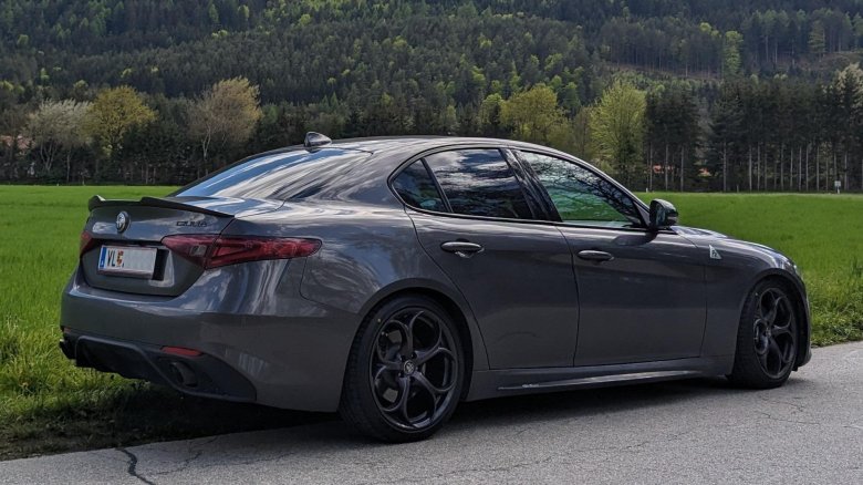 Alfa romeo giulia quadrifoglio