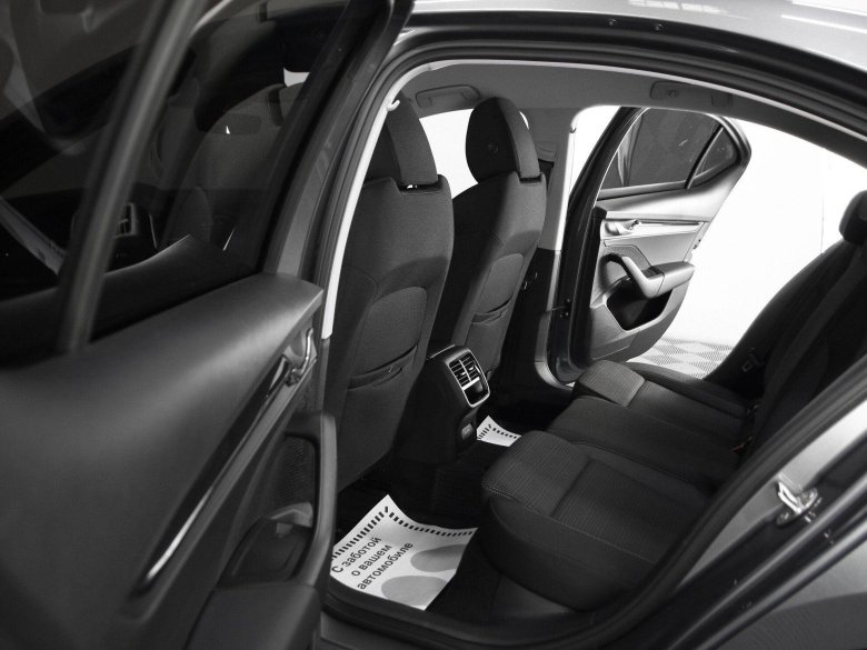 Серая шкода октавия