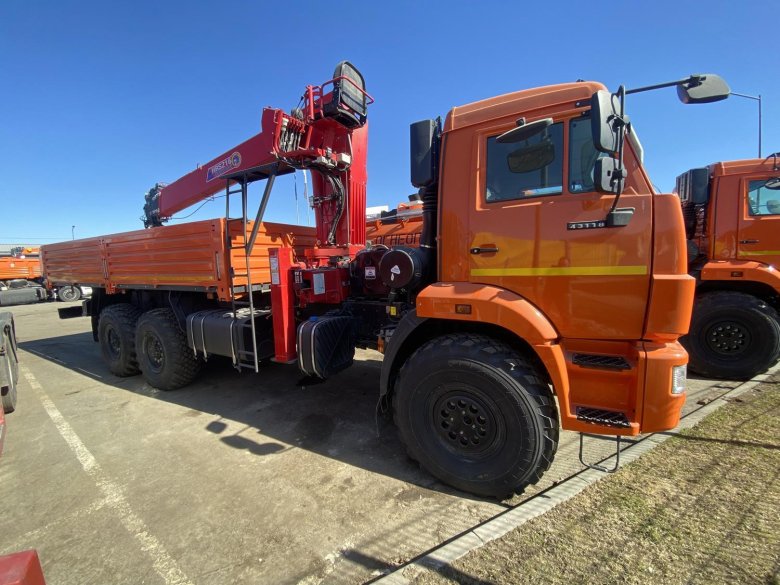 Камаз 43118 с кму канглим 2056