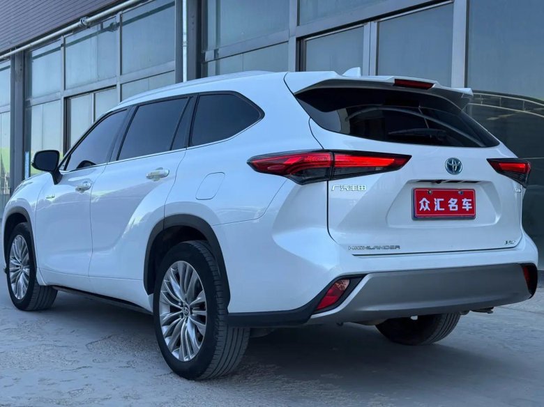 Toyota highlander iv