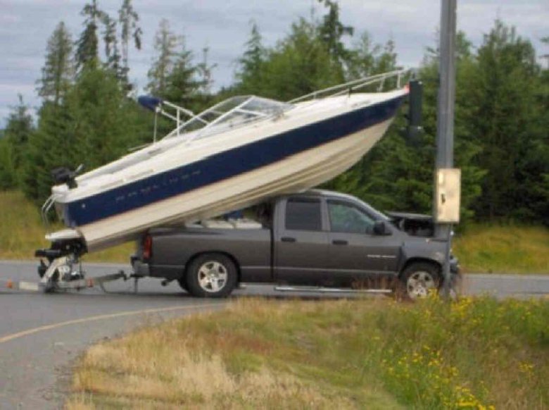 Прицеп с лодкой