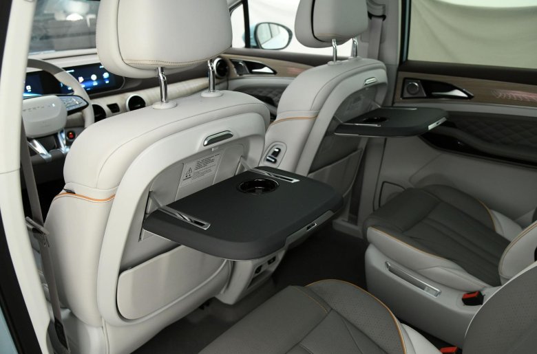 Китайский минивэн 2022 voyah