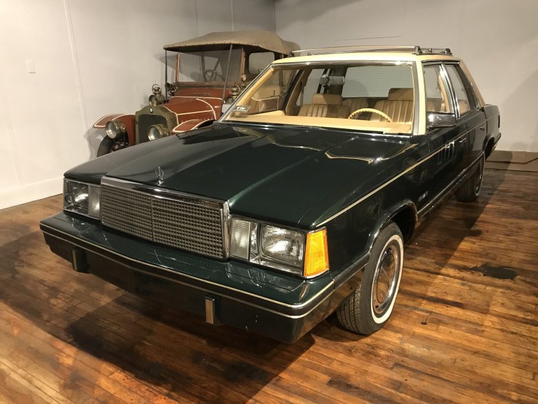 Chrysler lebaron 1982