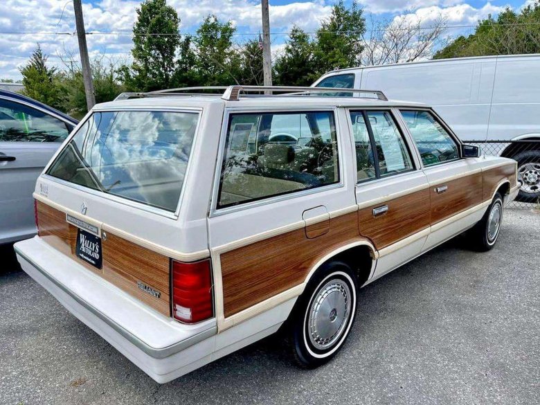 Plymouth reliant wagon 1981