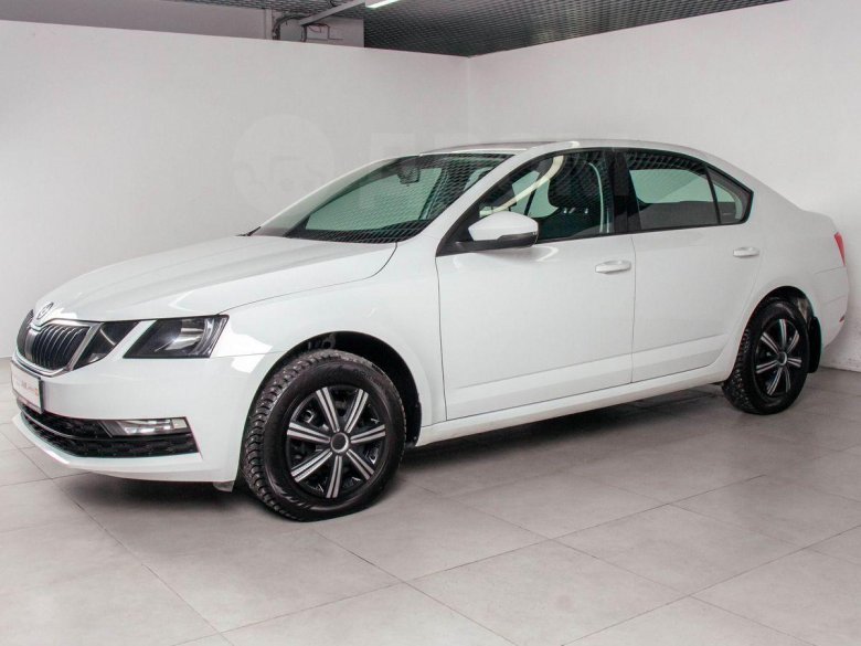 Шкода октавия 2020