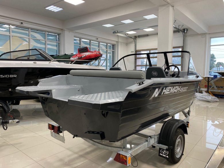 Лодка волжанка 46