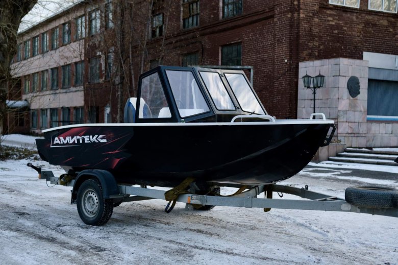 Лодка москва