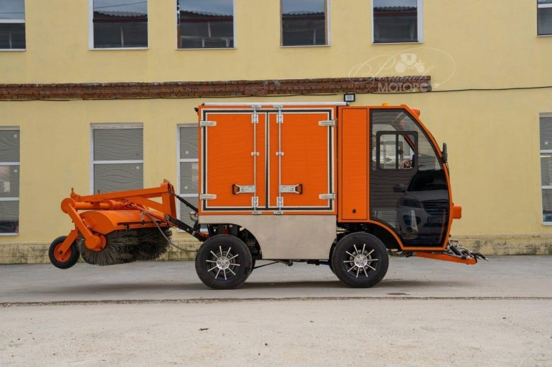 Подметально-вакуумная машина вкм-2020