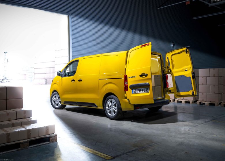 Opel vivaro фургон
