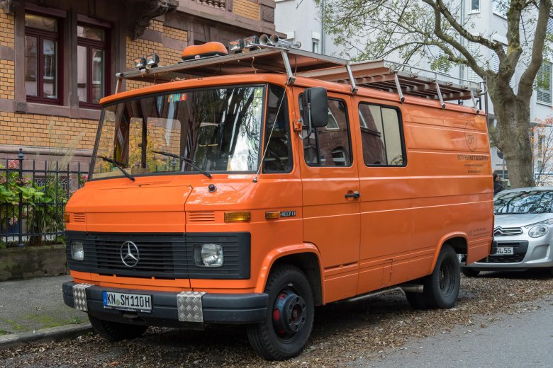 Mercedes-benz t2