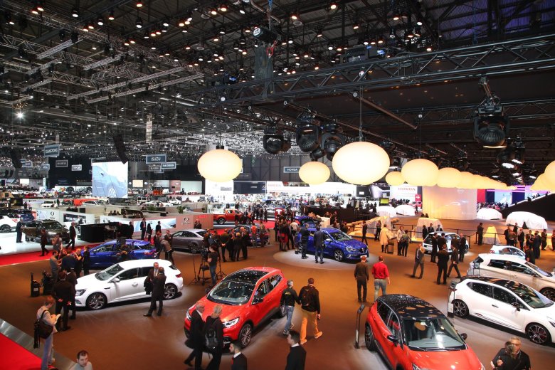 Автосалоны в европе