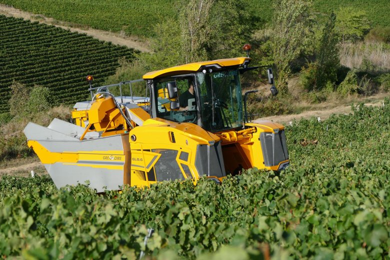 Грегуар виноградоуборочный комбайн