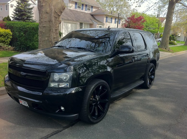 Chevrolet tahoe black 2007