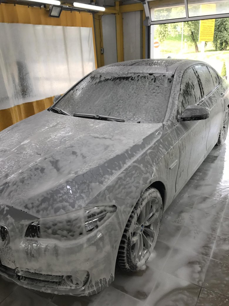 Бмв м5 на мойке