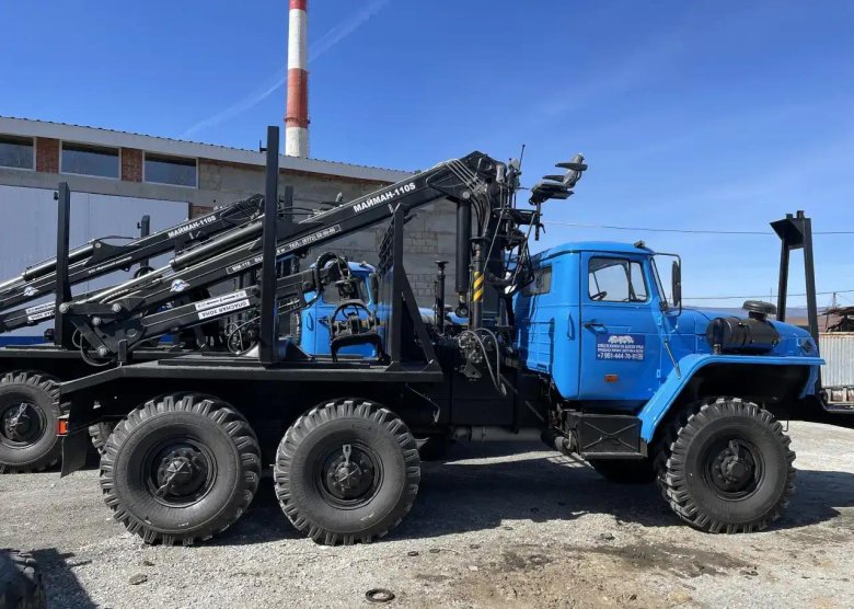 Урал лесовоз с манипулятором