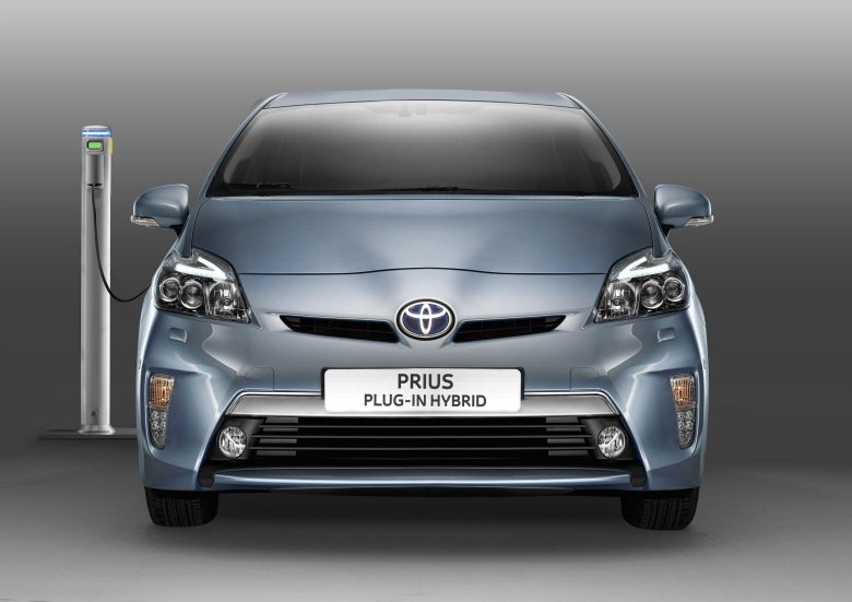 Toyota prius plug in hybrid