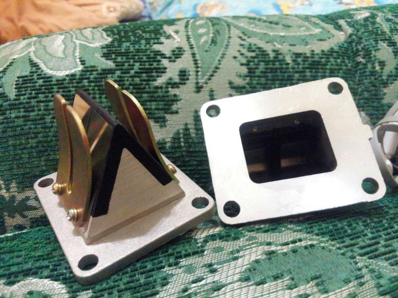 Лепестковый клапан на иж планета 5