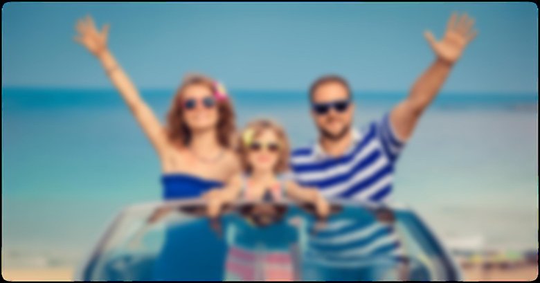 Семья в машине