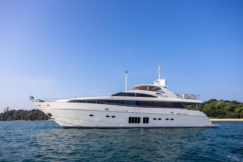 Princess 32m yachts