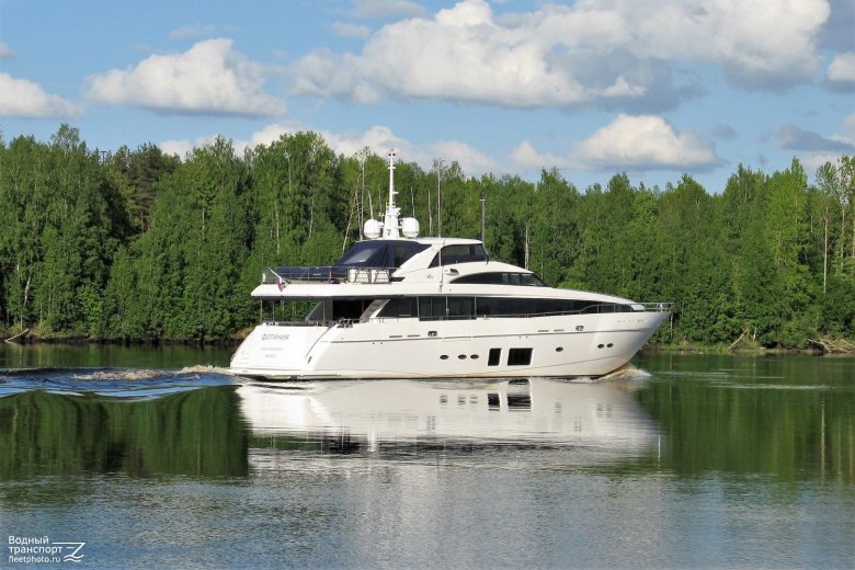 Яхта медведева фотиния
