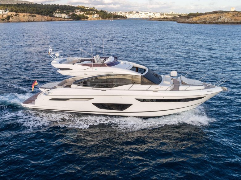 Princess 30m яхта